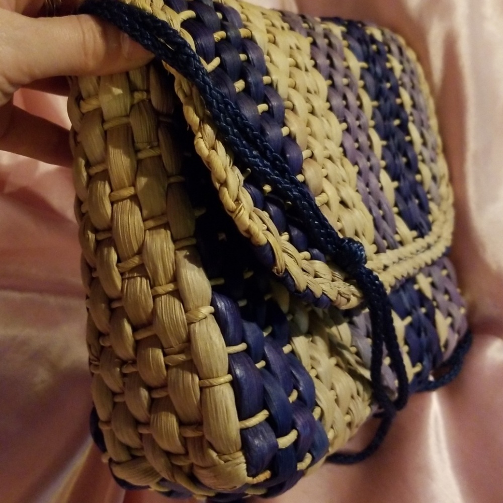 Wicker Purse - Picture 3 of 3